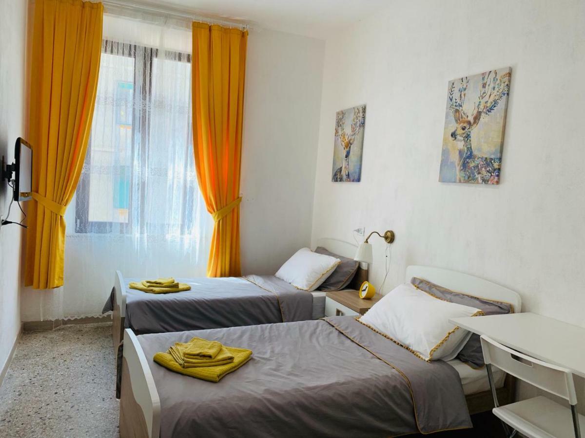Station & Airport Hotel Pisa Bagian luar foto