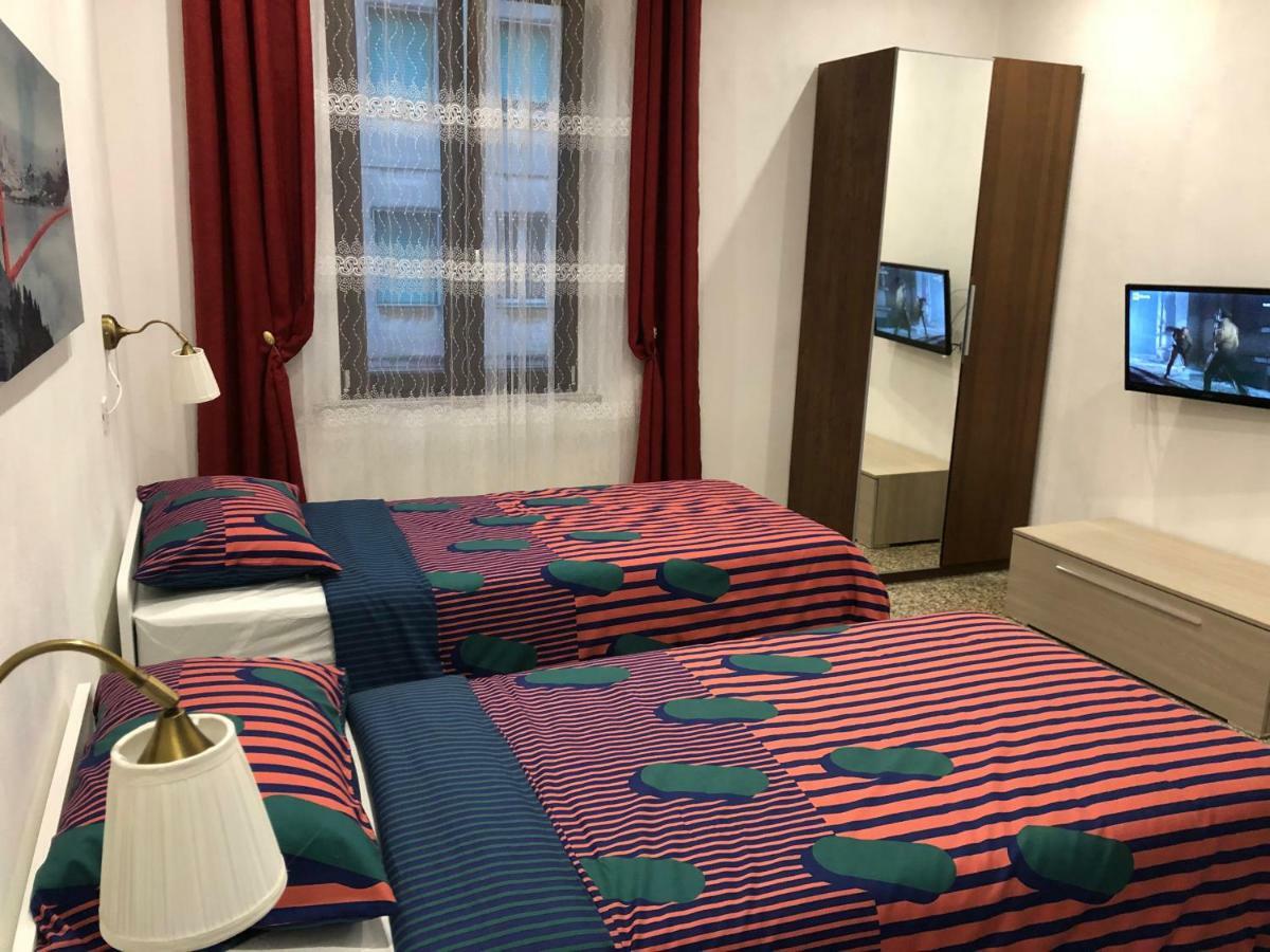 Station & Airport Hotel Pisa Bagian luar foto